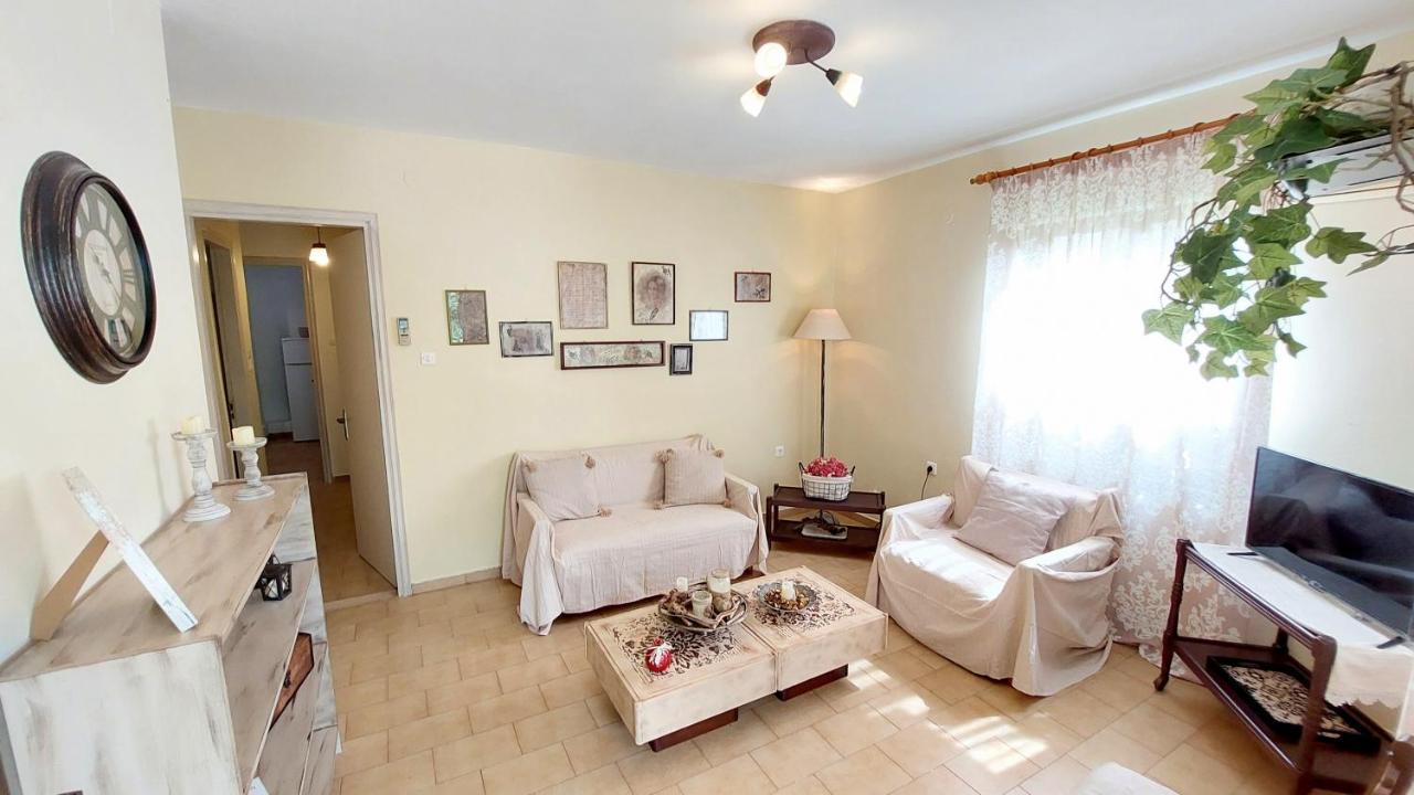 Lourantos Studios & Apartments Ваті Екстер'єр фото