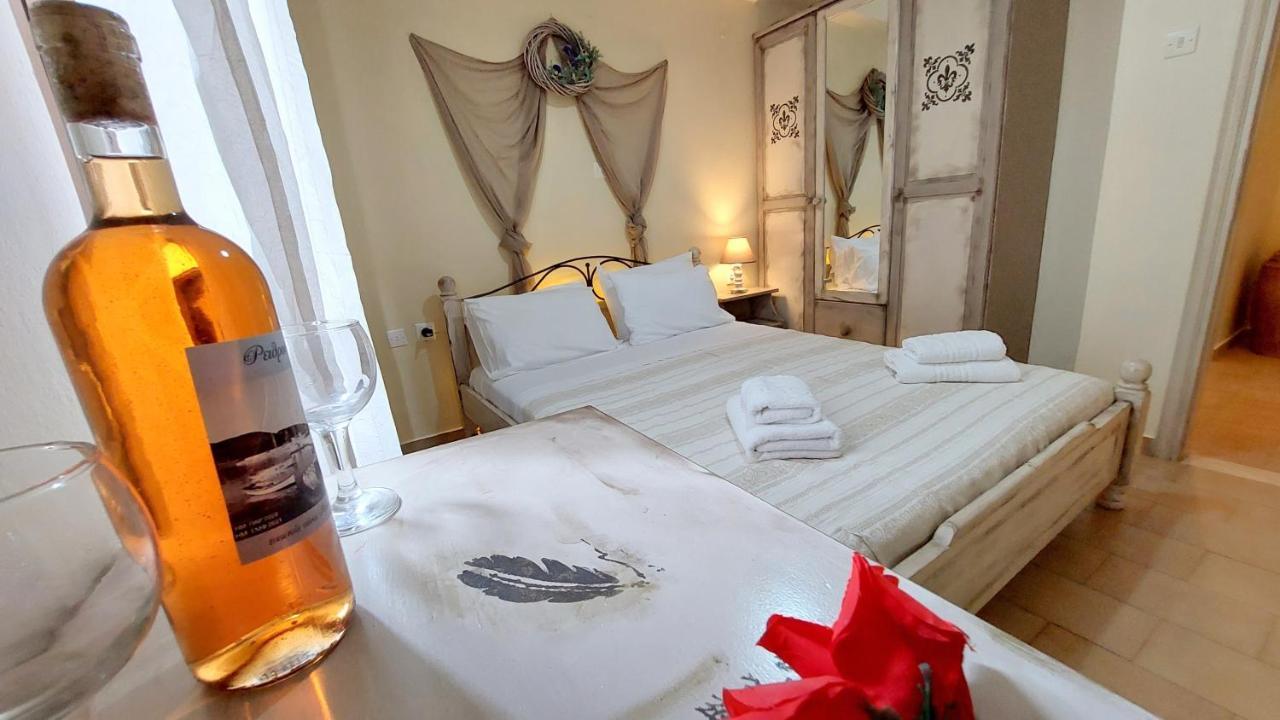 Lourantos Studios & Apartments Ваті Екстер'єр фото