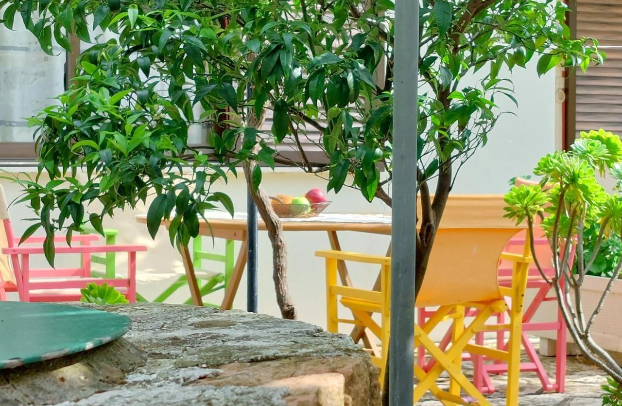Lourantos Studios & Apartments Ваті Екстер'єр фото