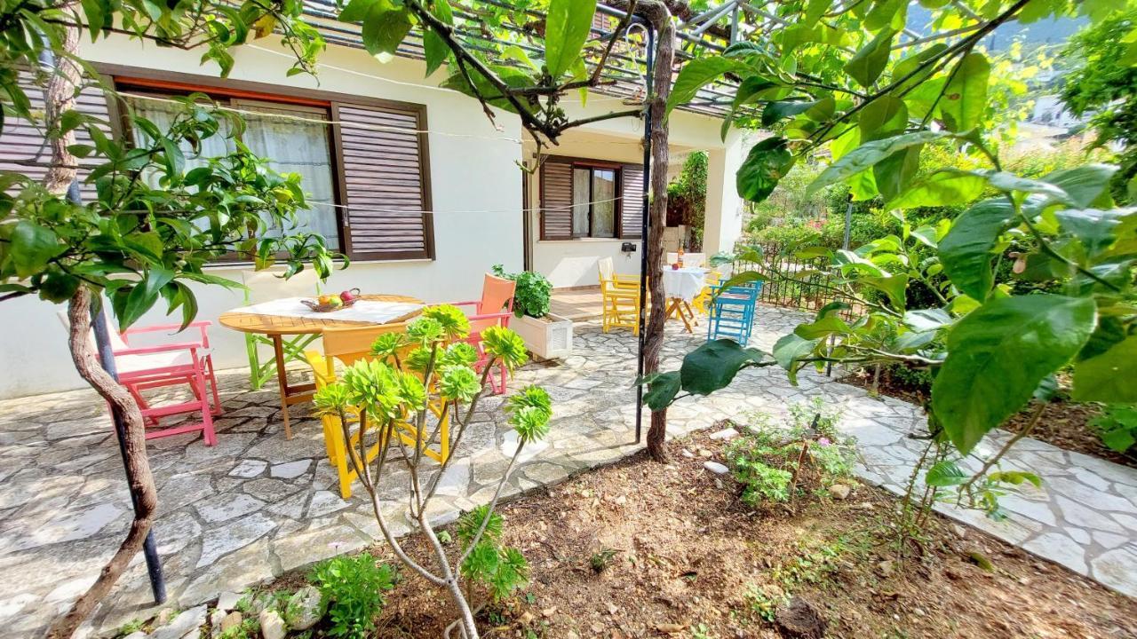Lourantos Studios & Apartments Ваті Екстер'єр фото