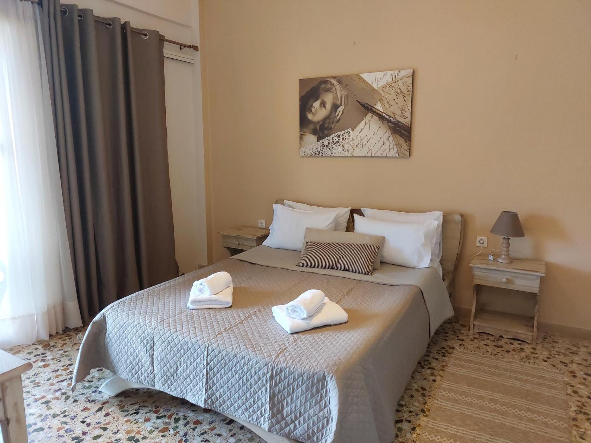 Lourantos Studios & Apartments Ваті Екстер'єр фото