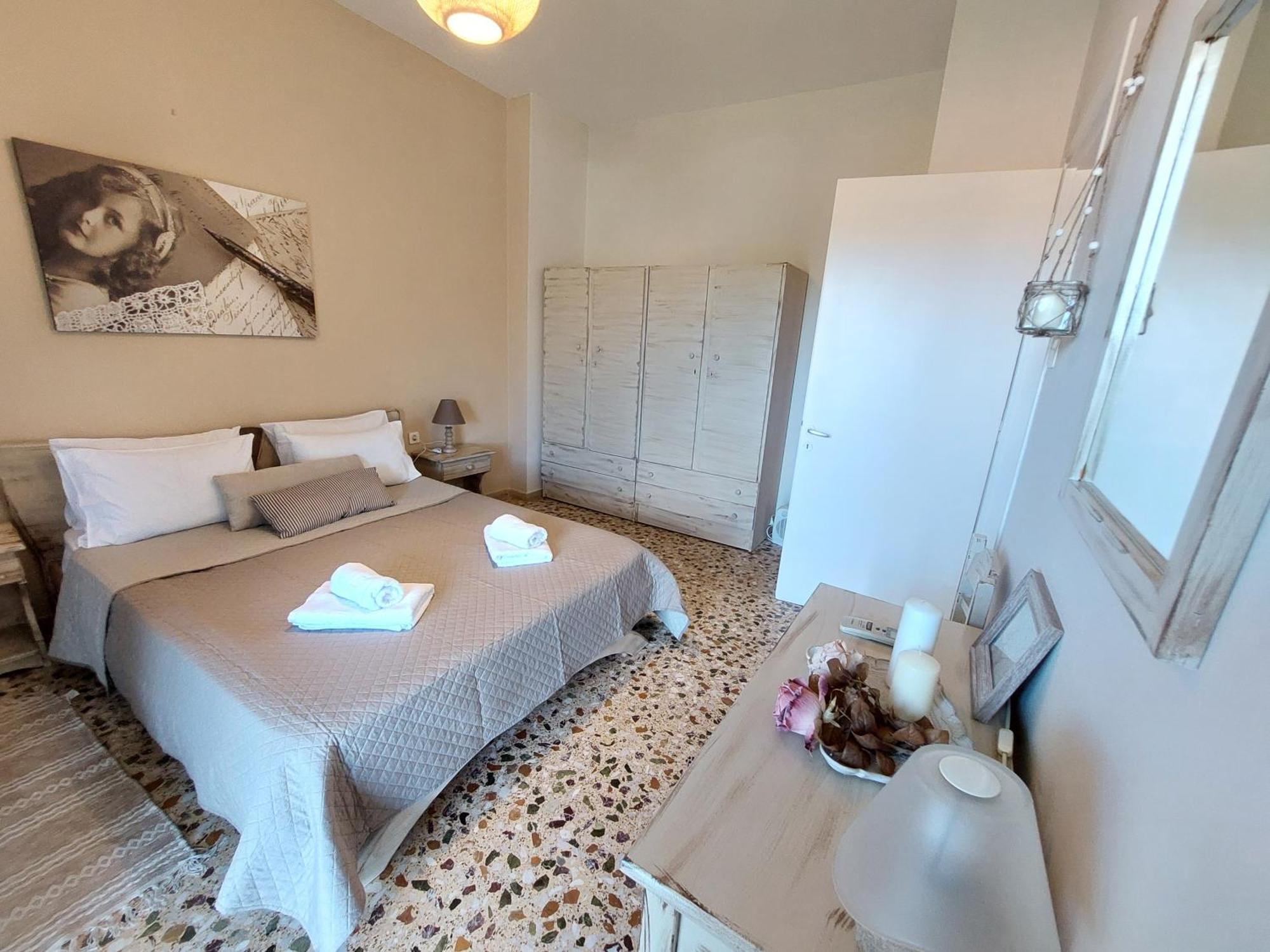 Lourantos Studios & Apartments Ваті Екстер'єр фото